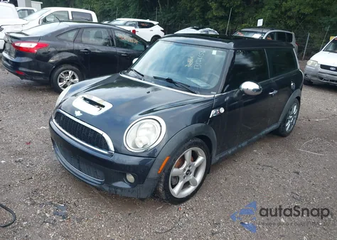 2009 Mini Cooper S Clubman from USA, damaged, VIN WMWMM33579TP73460